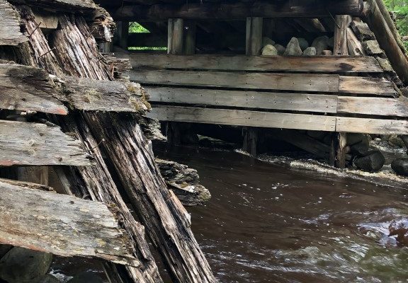 aizsprosta nojaukšana